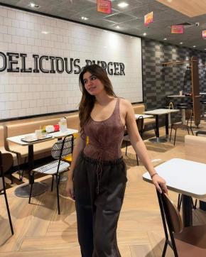 Mahira - Escort lady Kuala Lumpur 3