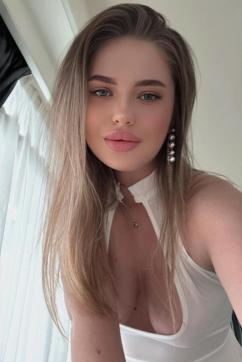 Baronessa - Escort lady London 5