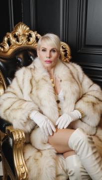 Mrs Helen Bates - Escort dominatrix Munich 4