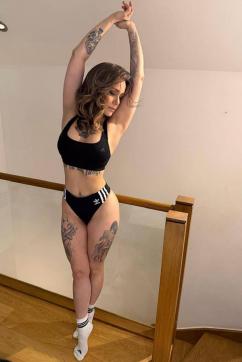 Rivka - Escort lady London 4