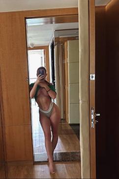 Pia - Escort lady Nuremberg 13