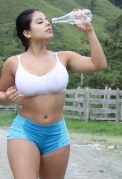 Mumbai Escorts get hot and sexy call girls - Escort couple Mumbai (Bombay) 4