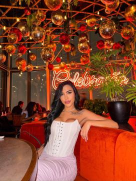 Victoria - Escort lady London 4