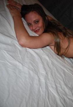 Zola - Escort lady Berlin 4