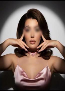 Malek Escortss - Escort lady London 3