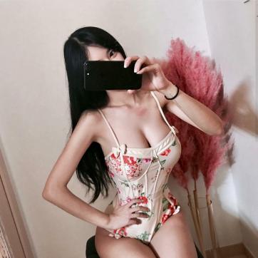 Mirai - Escort lady Ōsaka 2