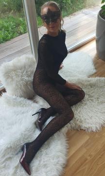 Julia - Escort lady Bern 9