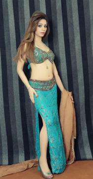 Shivani Mishra - Escort lady Dubai 3