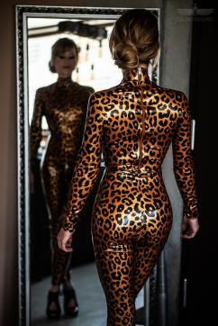 Lady Amanita - Escort dominatrix Zug 3