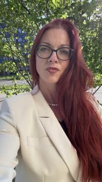 Herrin RedJayde - Escort dominatrix Hanover 2