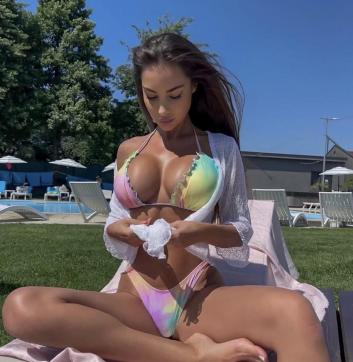 Christina - Escort lady Los Angeles 6