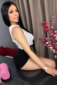 Dona - Escort lady Berlin 4
