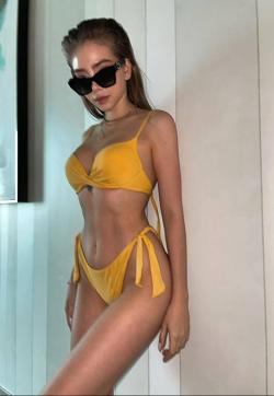 Adel - Escort ladies Paris 1