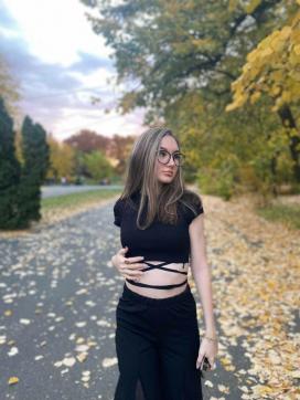 Lea - Escort female slave / maid New York City 2