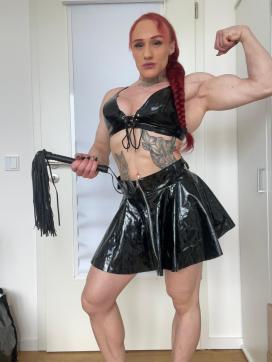 Lady Minihulk - Escort dominatrix Cologne 5
