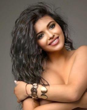 Salma - Escort lady Berlin 2