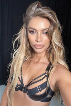 Aisha - Escort lady London 4