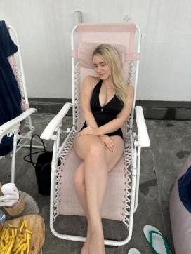 Charlotte - Escort lady Ajaccio 2