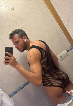 Latino Sumiso - Escort gays Berlin 1 Latino Sumiso - Escort gays Berlin 1