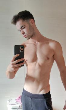 Marco - Escort gay Aix-en-Provence 7