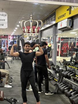 Shivam Pandey - Escort gay Indore 4