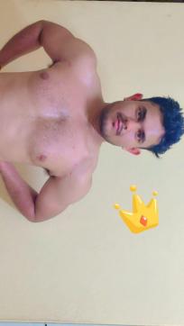 Shivam Pandey - Escort gay Indore 6