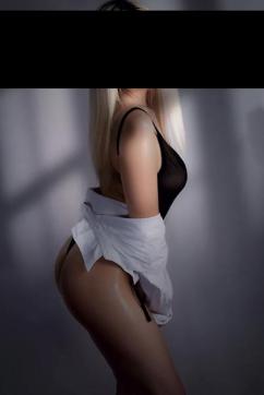 Polly - Escort lady Bonn 4