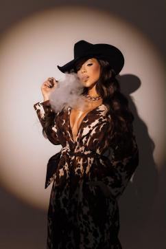 Leticia - Escort lady London 4