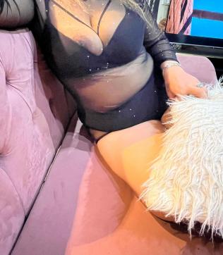 Gody - Escort lady Cairo 2