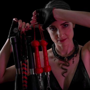 Hekate - Escort dominatrix Berlin 7