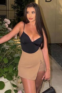 Veeda - Escort lady London 2
