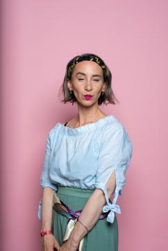 Tara-Freia Hirschberger MA ALIAS  PROFESSORIN - Escort dominatrix Düsseldorf 4