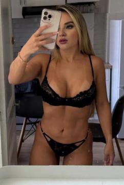 Camellia - Escort lady Bonn 3
