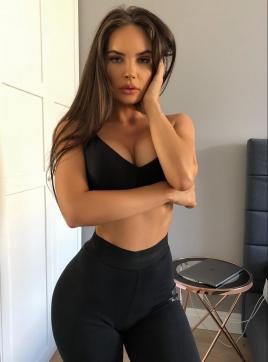 Celina - Escort lady Dubai 5