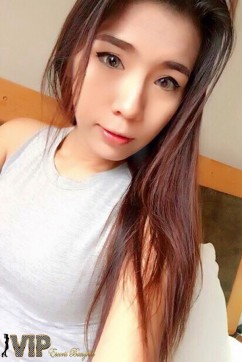 Kari - Escort lady Bangkok 2