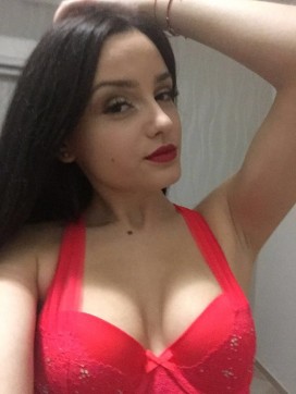Italian Sugar Babe - Escort lady Doha 2