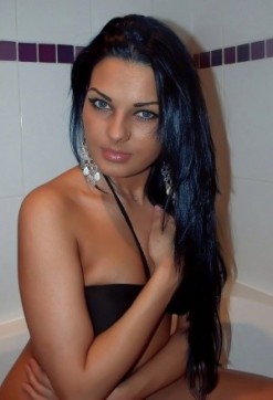 Larisa - Escort lady London 2