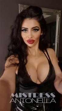 Miss-antonella - Escort dominatrix Bucharest 13
