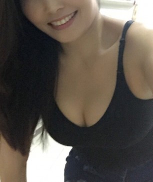 Milf Mia - Escort lady Bangkok 3