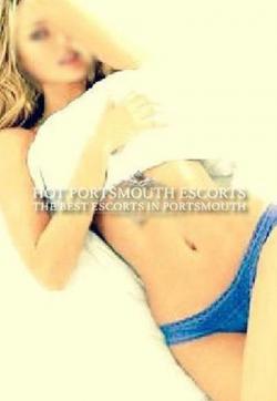 Sky - Escort lady Portsmouth 2