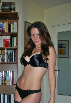 Beatrice - Escort ladies Bucharest 1